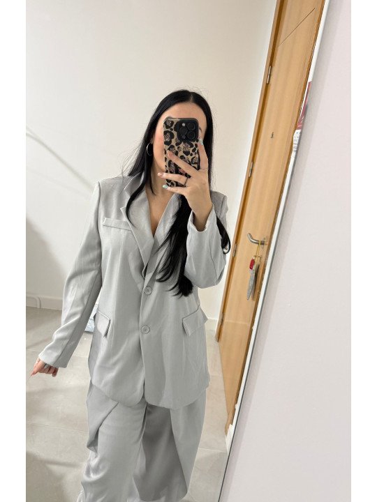 Chaqueta con hombreras