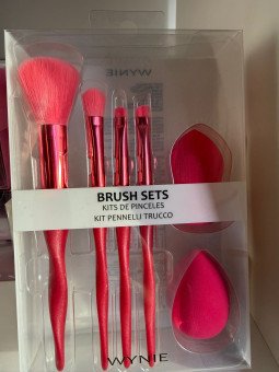 Brochas metálicas rosas