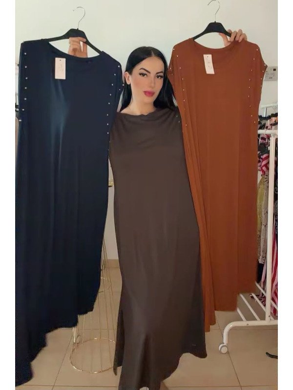 vestido tachuelas
